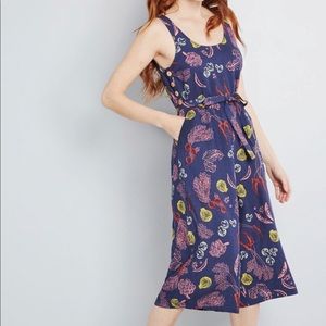 ModCloth Linen Jumpsuit (Medium).